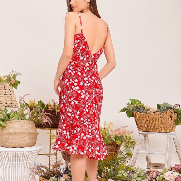 Brand New Red/White Floral Drawstring Summer Dress - Picture 2 of 6